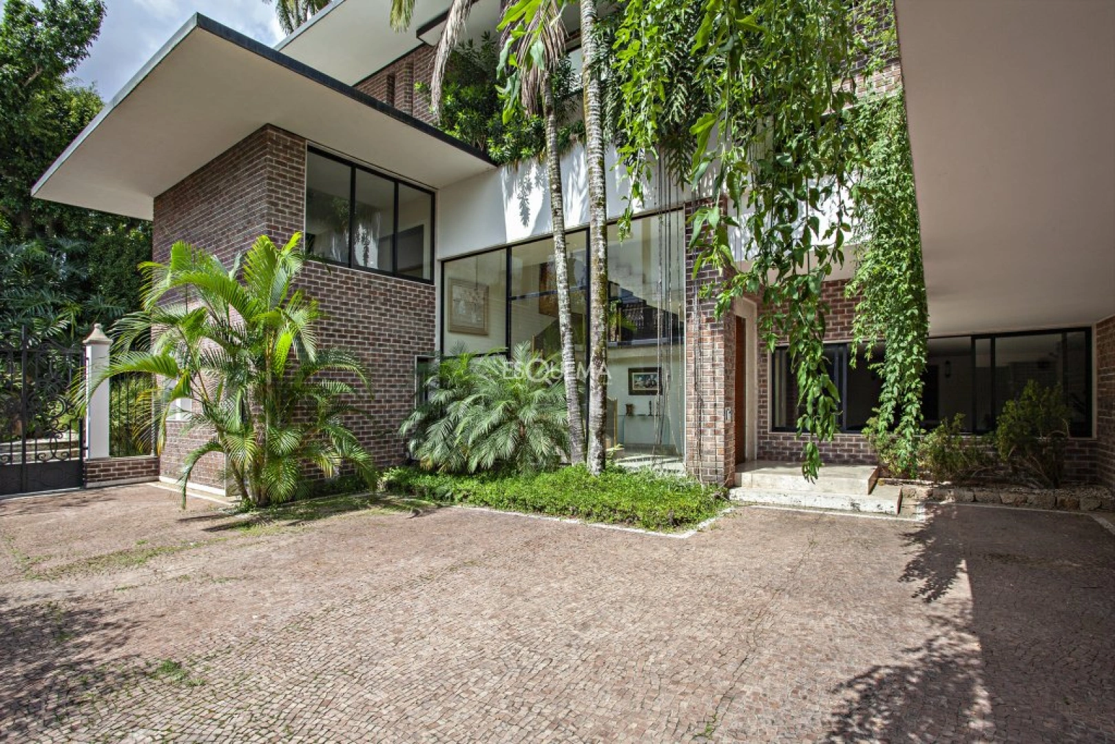 Casa com projeto de Marcos Tomanik - Imagem 15