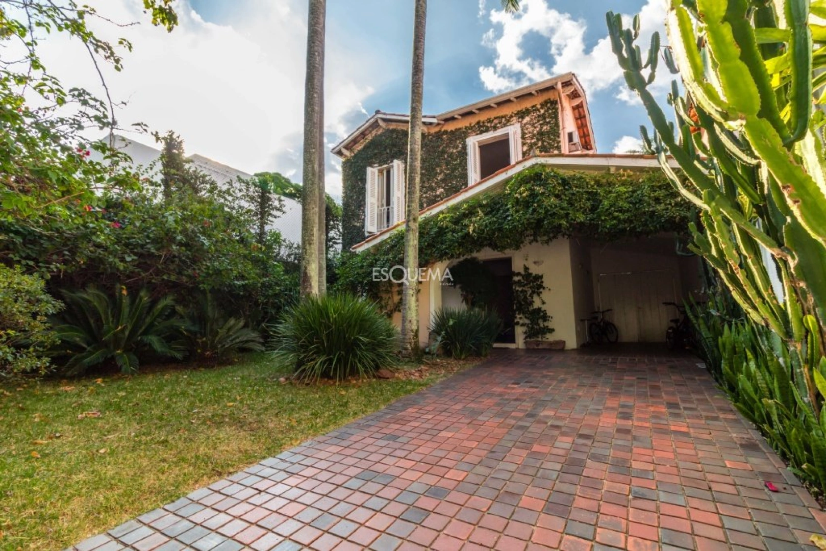 Casa com ótima localização , Jardim Europa - Imagem 1