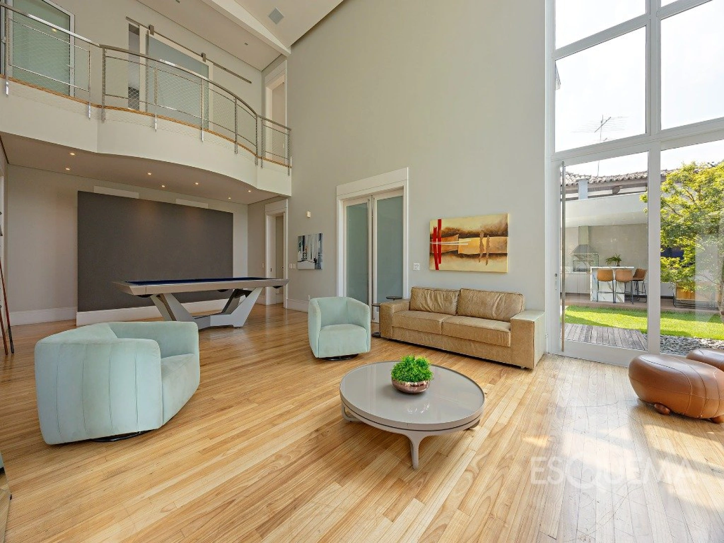 Casa com arquitetura contemporânea no Jardim Guedala - Imagem 7