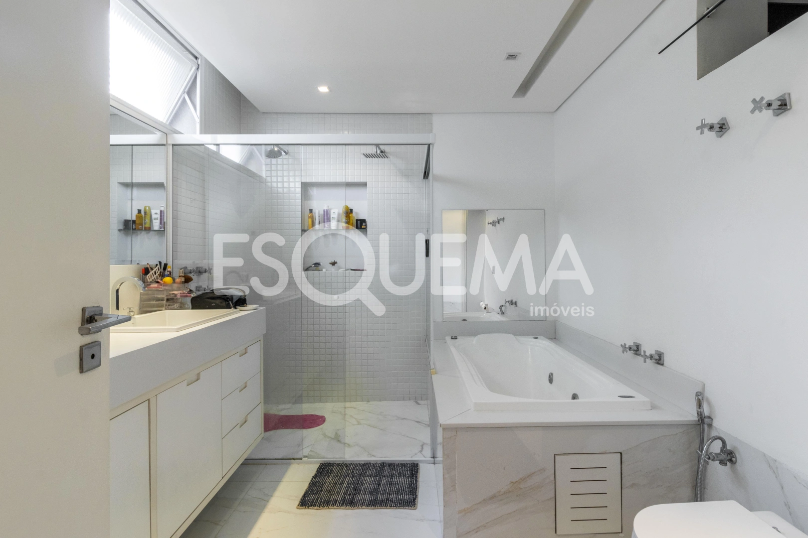 Apartamento reformado e em andar alto no Itaim. - Imagem 13