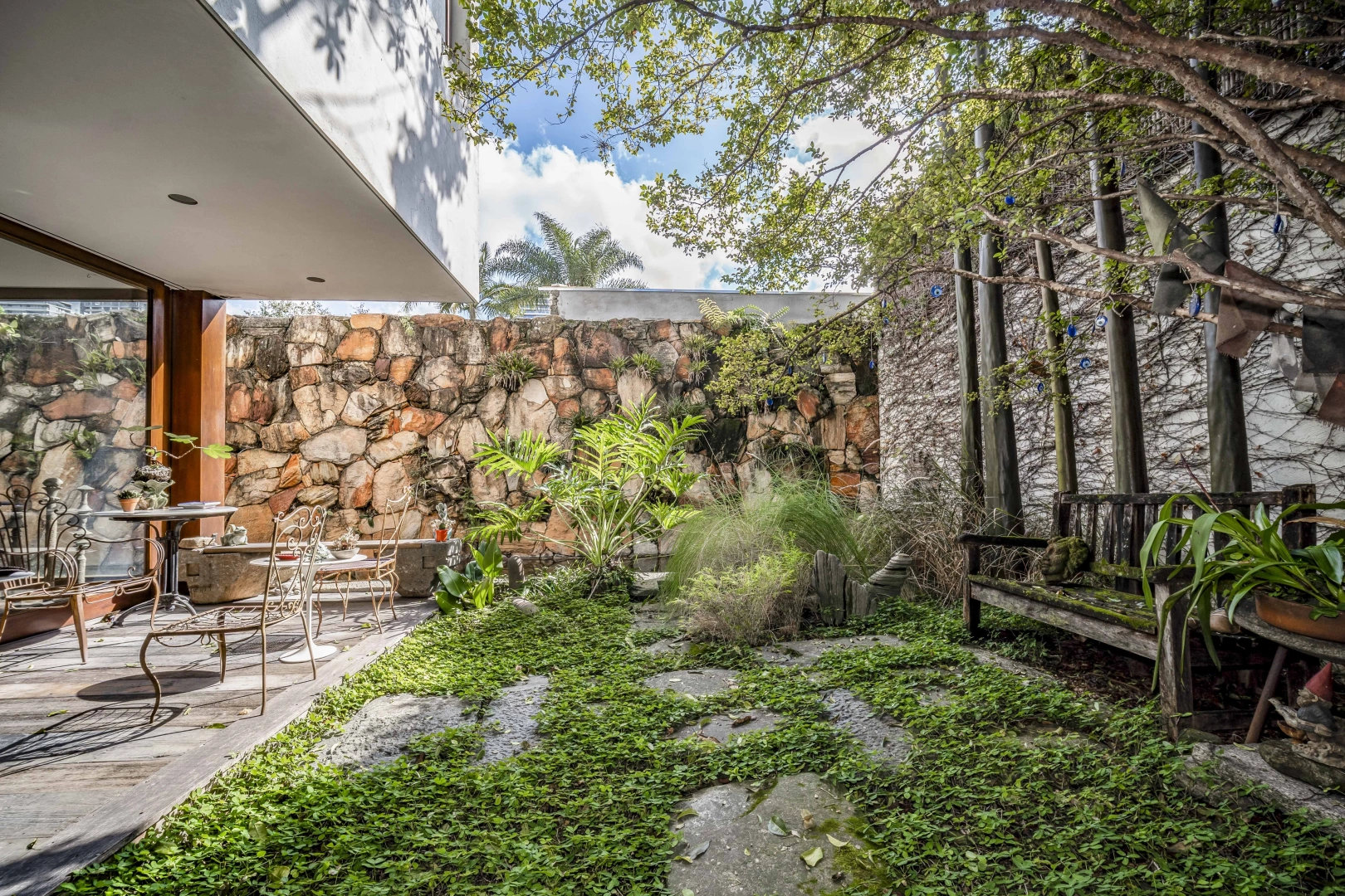 Casa com projeto premiado de Isay Weinfeld - Imagem 7