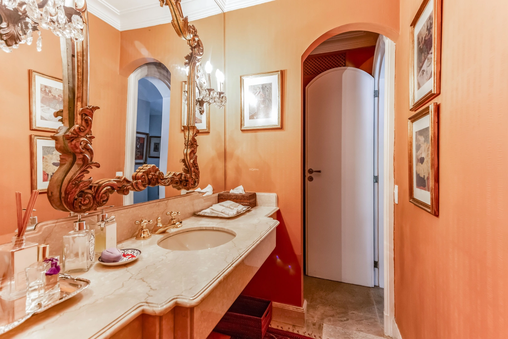 Casa na Cidade Jardim com 1670 m² de terreno - Imagem 10