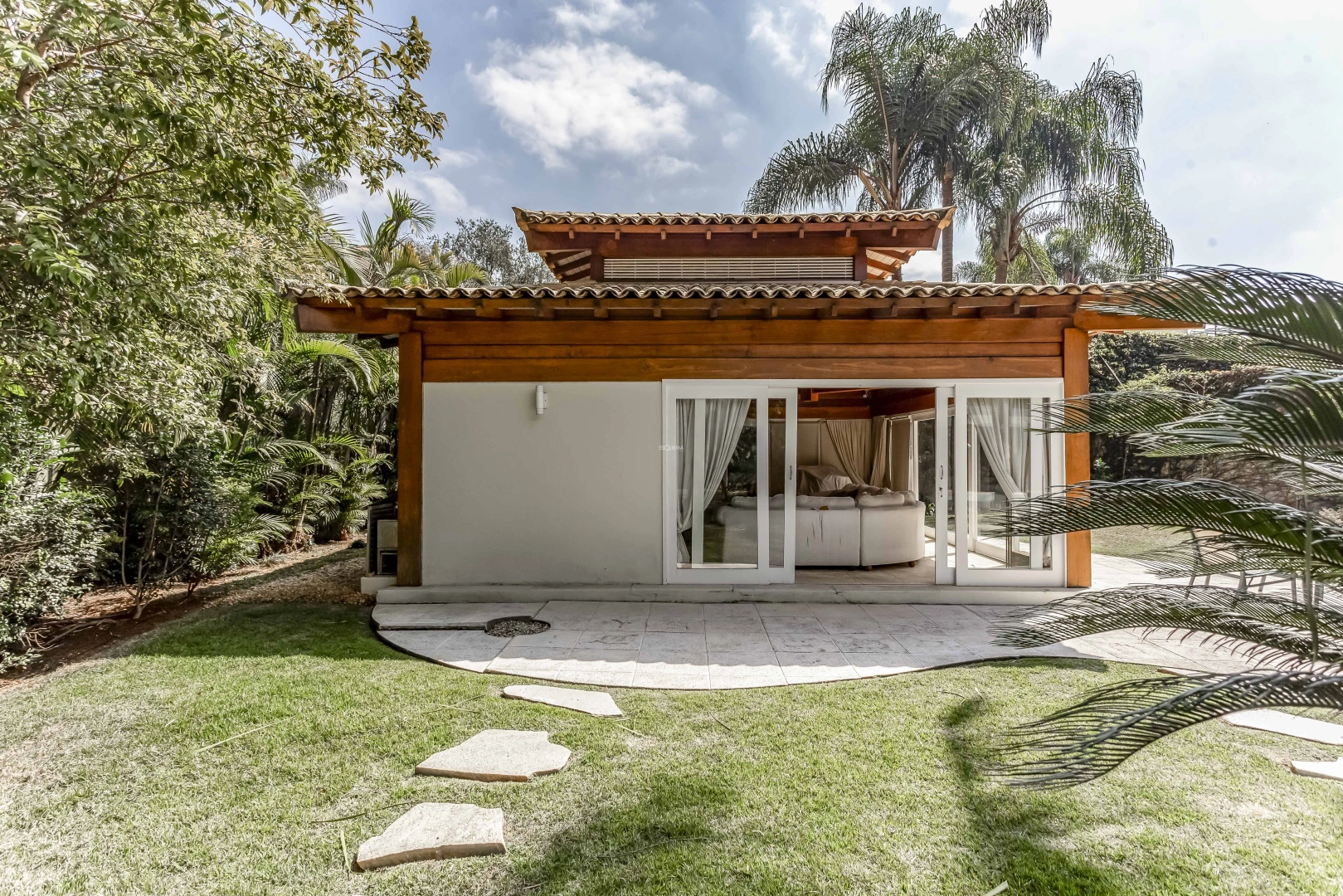 Casa na Cidade Jardim com 1670 m² de terreno - Imagem 14