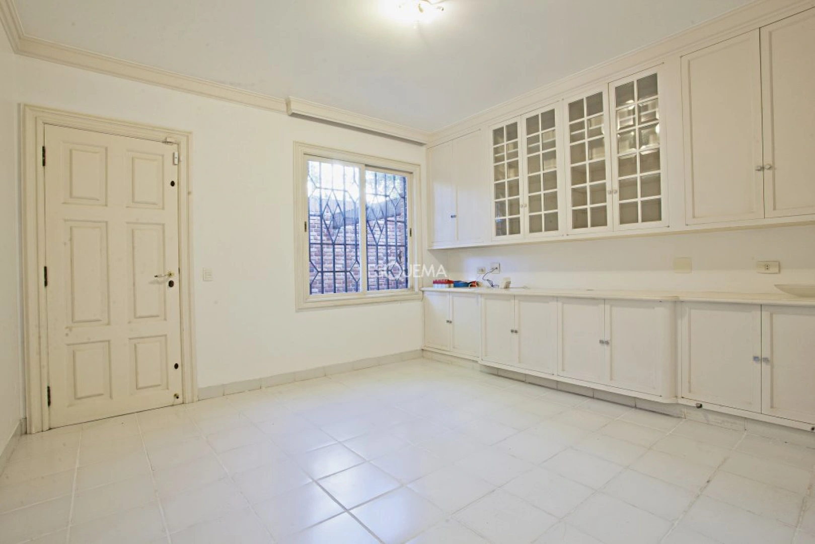 Casa com potencial para modernização - Imagem 14