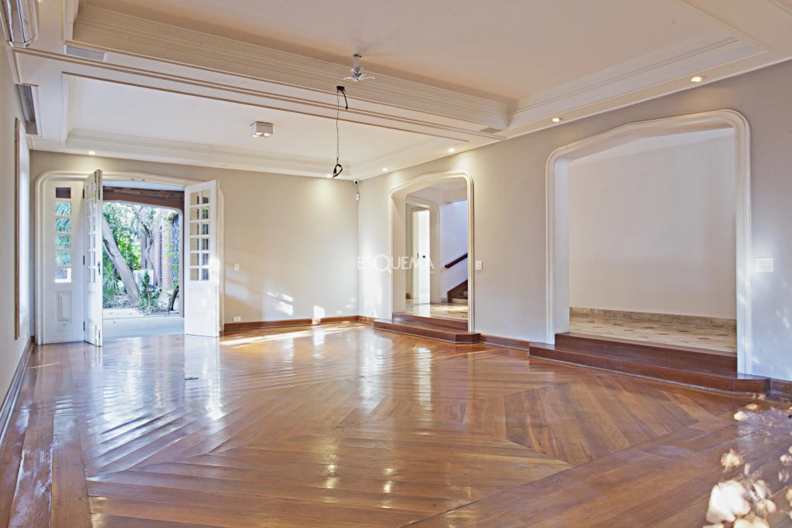 Casa com potencial para modernização - Imagem 6