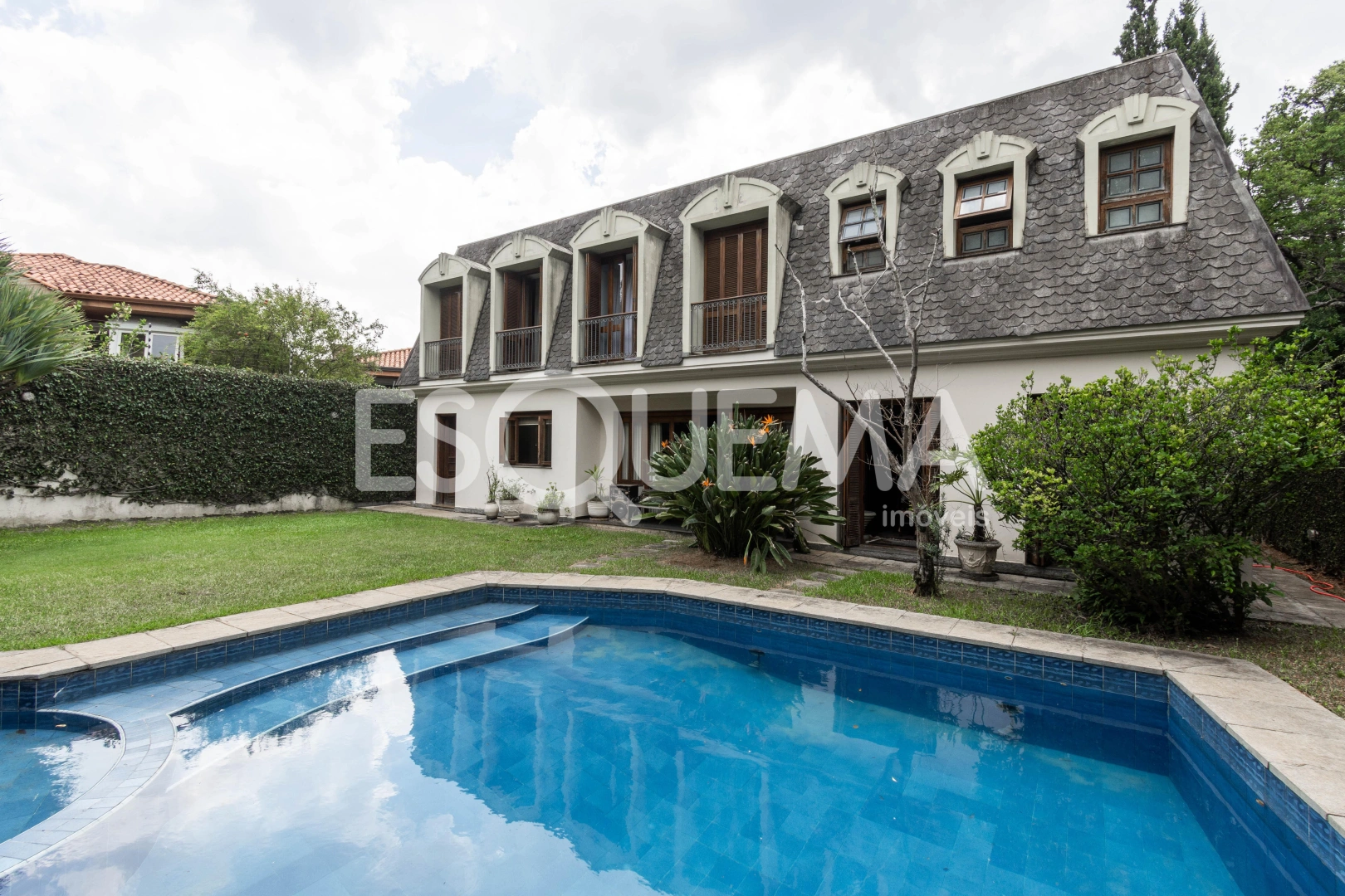 Casa com piscina no Jardim Guedala - Imagem 1