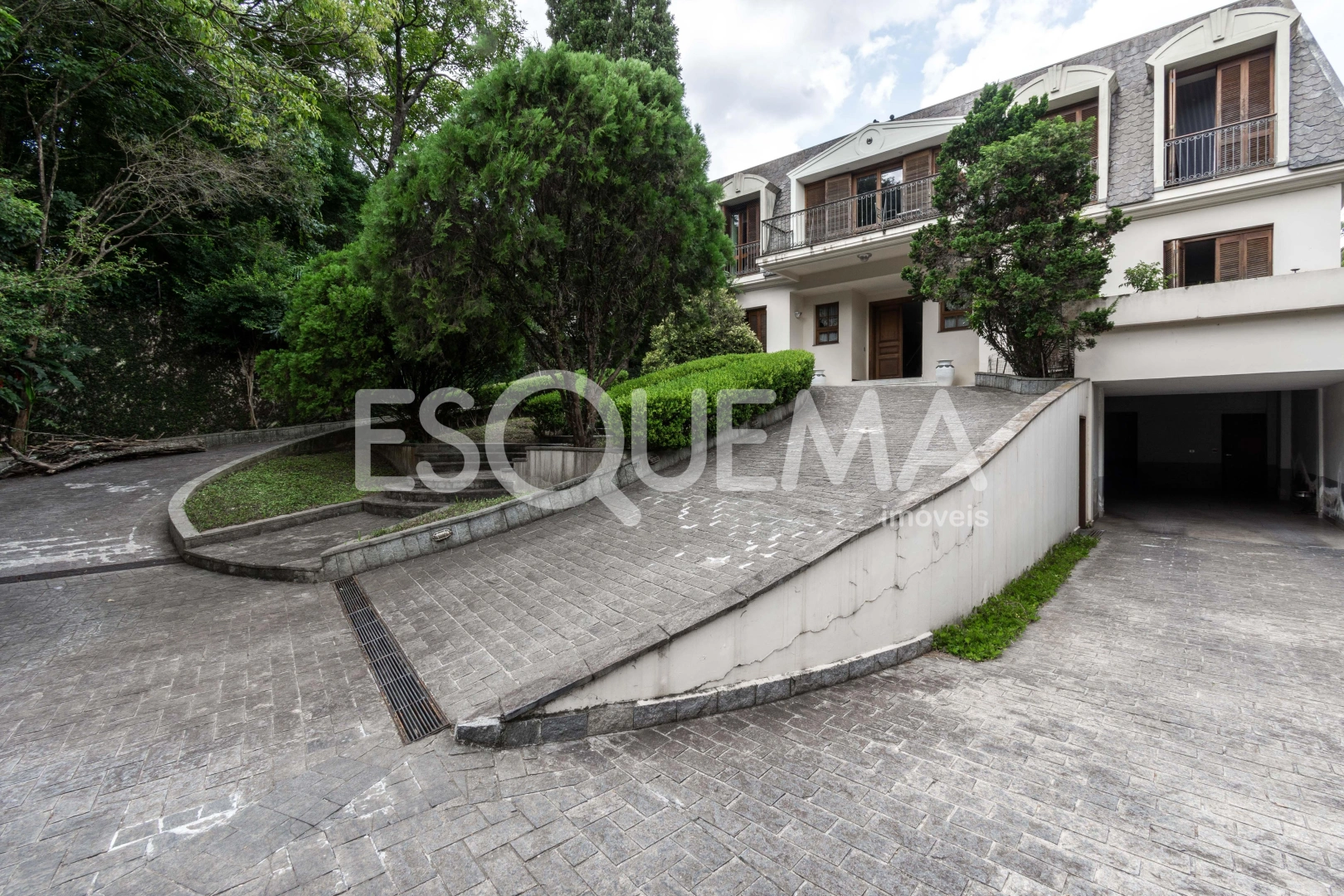 Casa com piscina no Jardim Guedala - Imagem 9