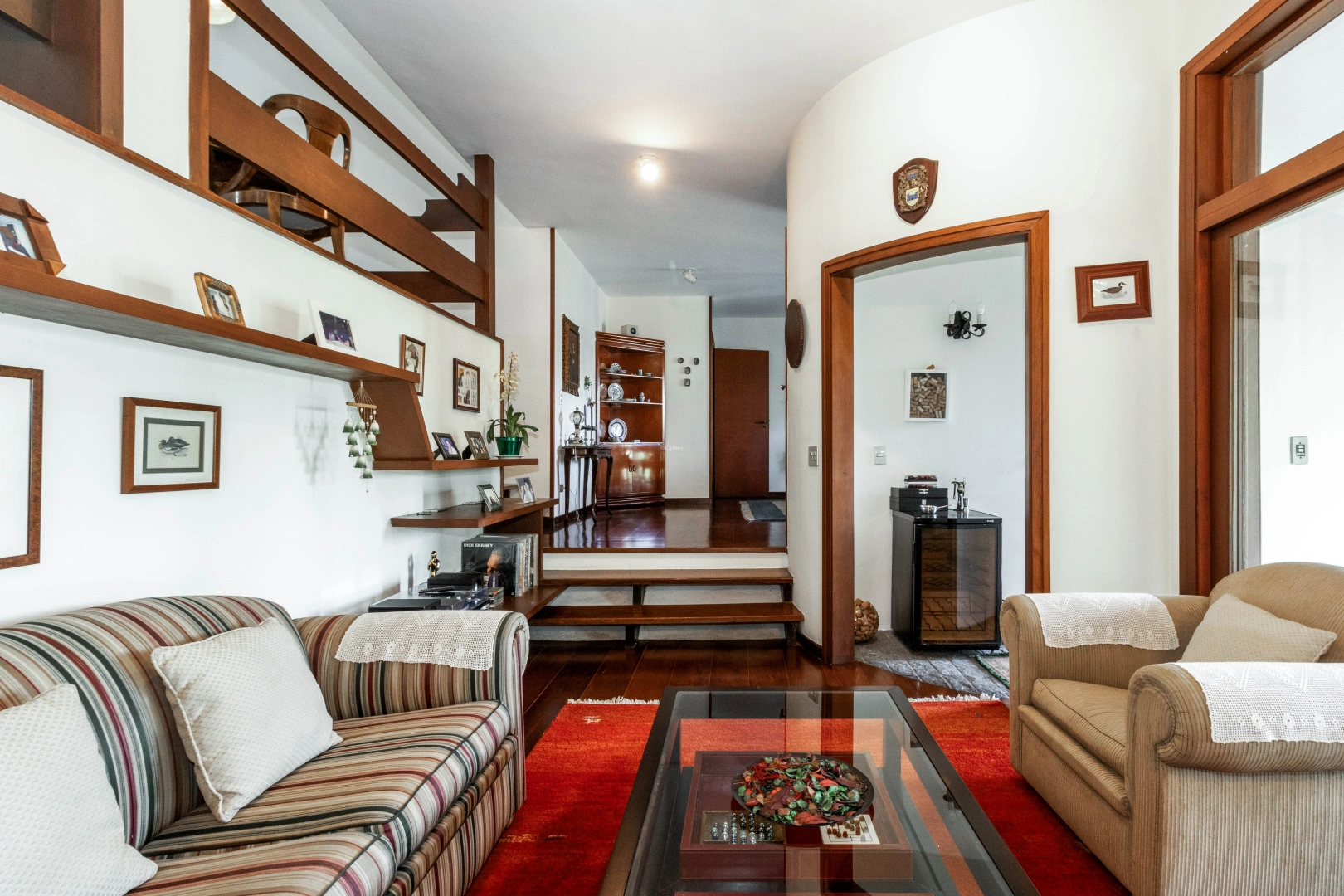 Casa com ambientes integrados e lazer completo - Imagem 10