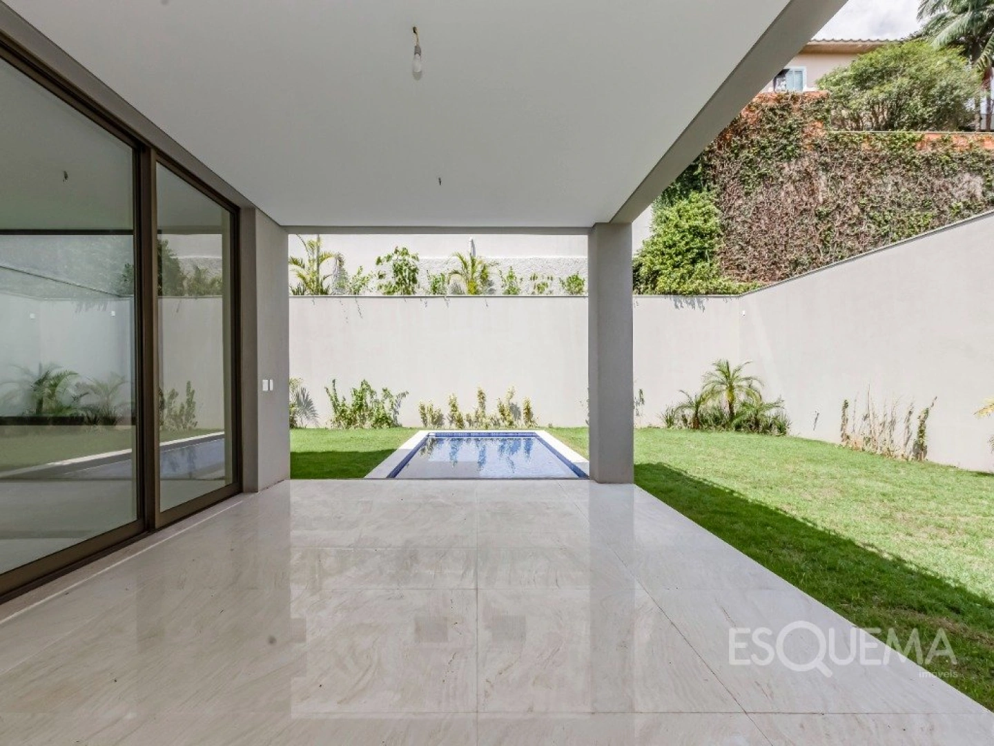 Casa com projeto de Bi Chrisostomo - Imagem 14
