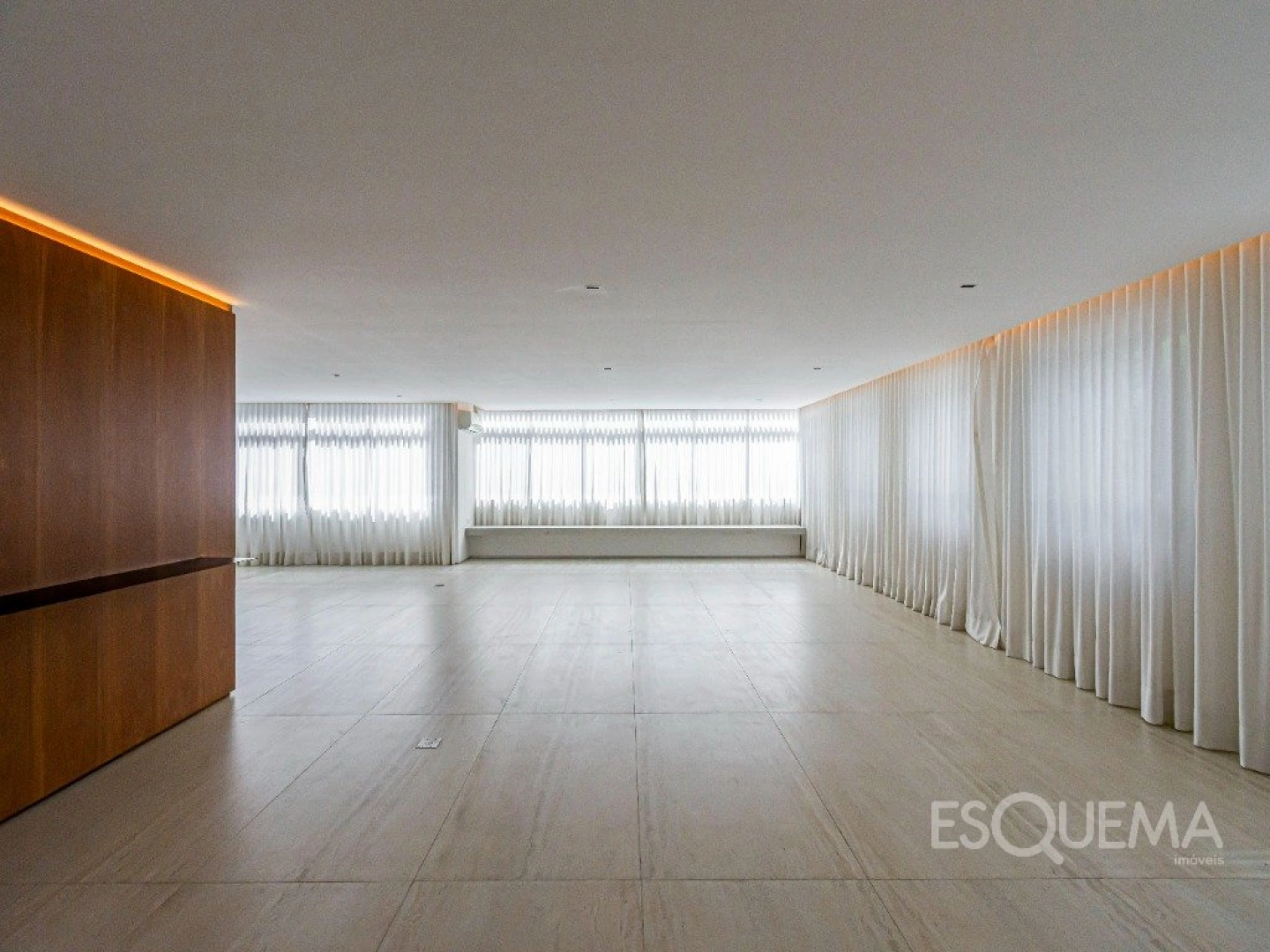 Apartamento reformado com 335 m² em localização privilegiada no Jardim Paulista - Imagem 1