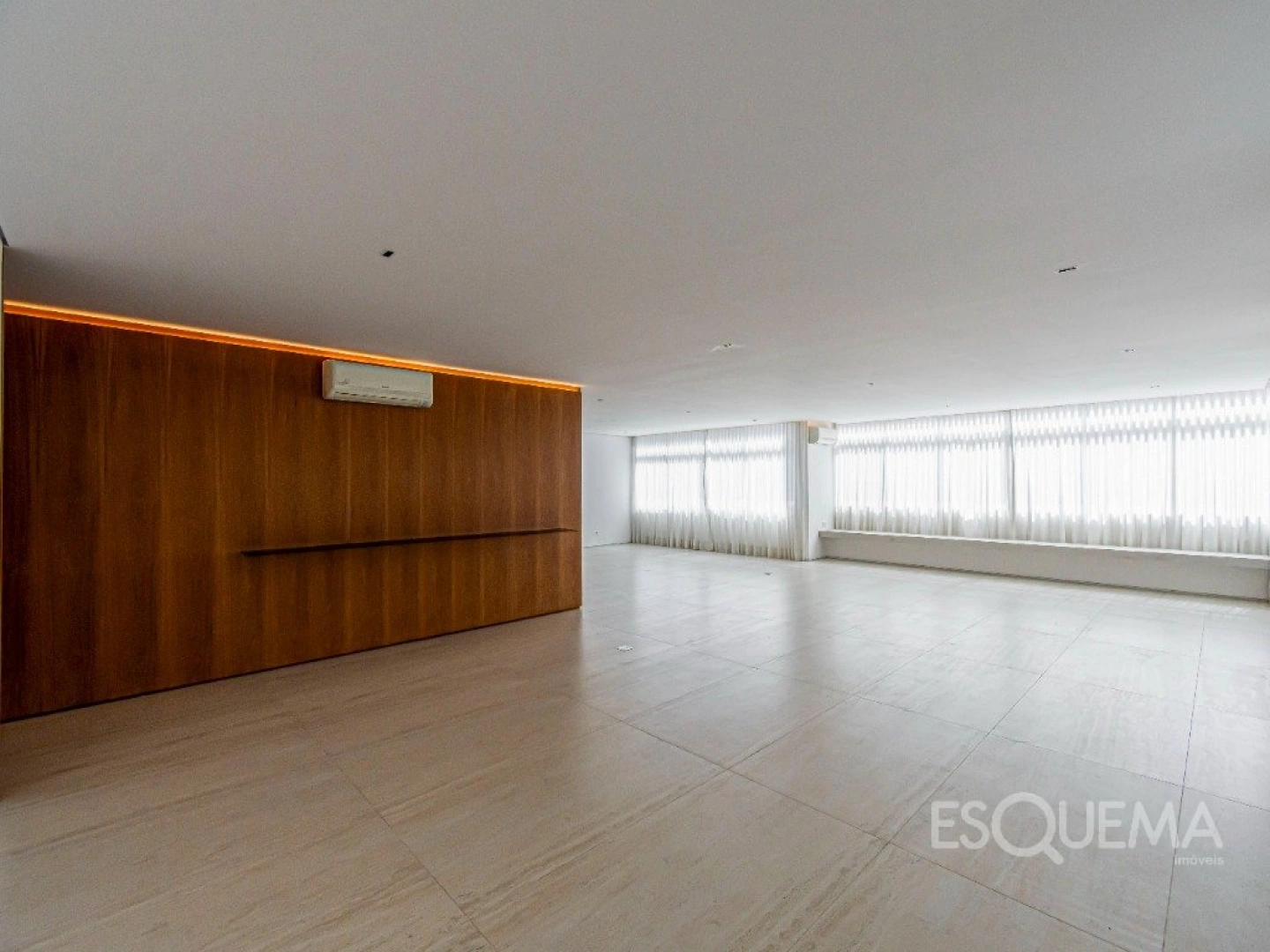 Apartamento reformado com 335 m² em localização privilegiada no Jardim Paulista - Imagem 2