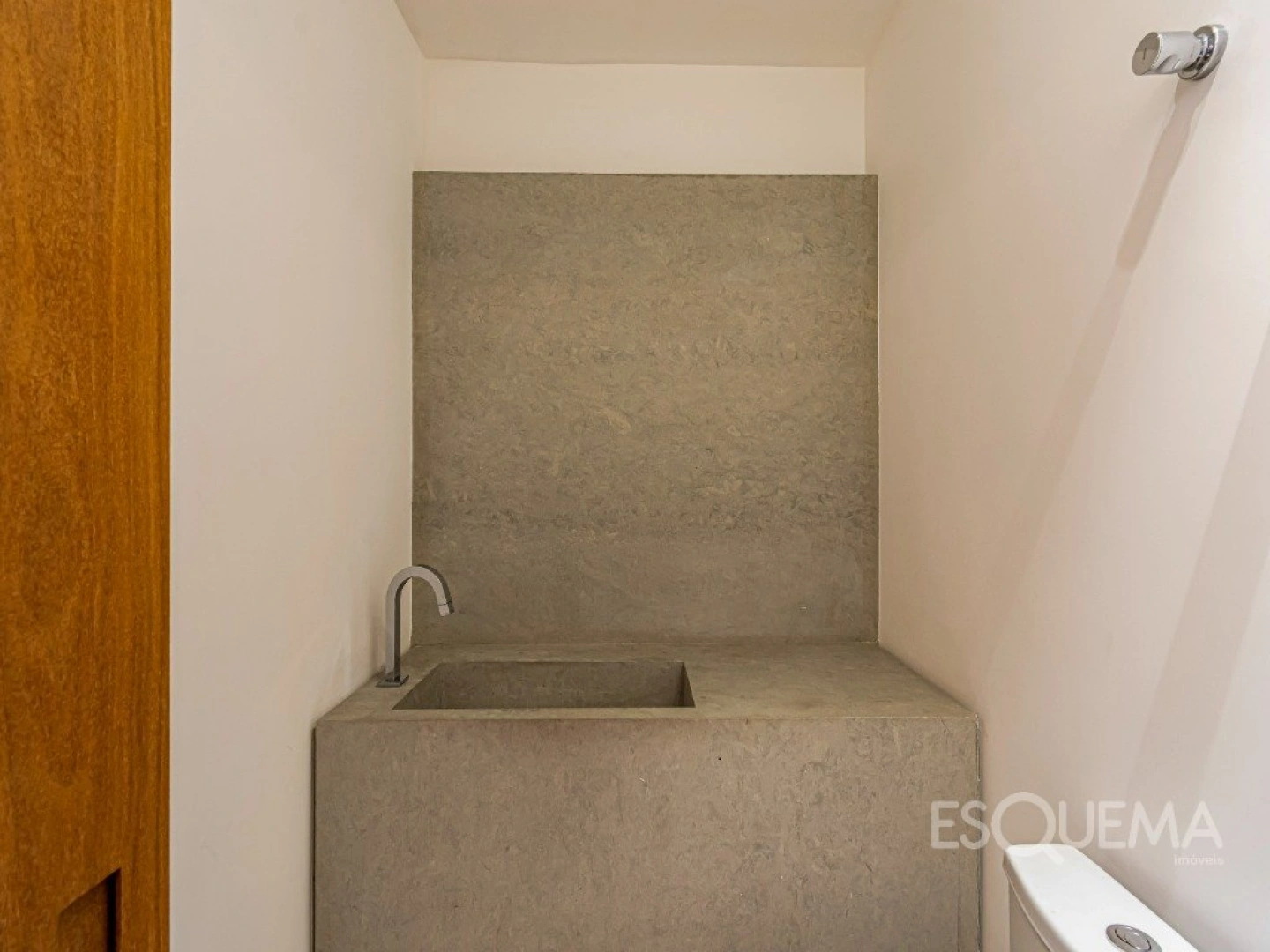 Apartamento reformado com 335 m² em localização privilegiada no Jardim Paulista - Imagem 5