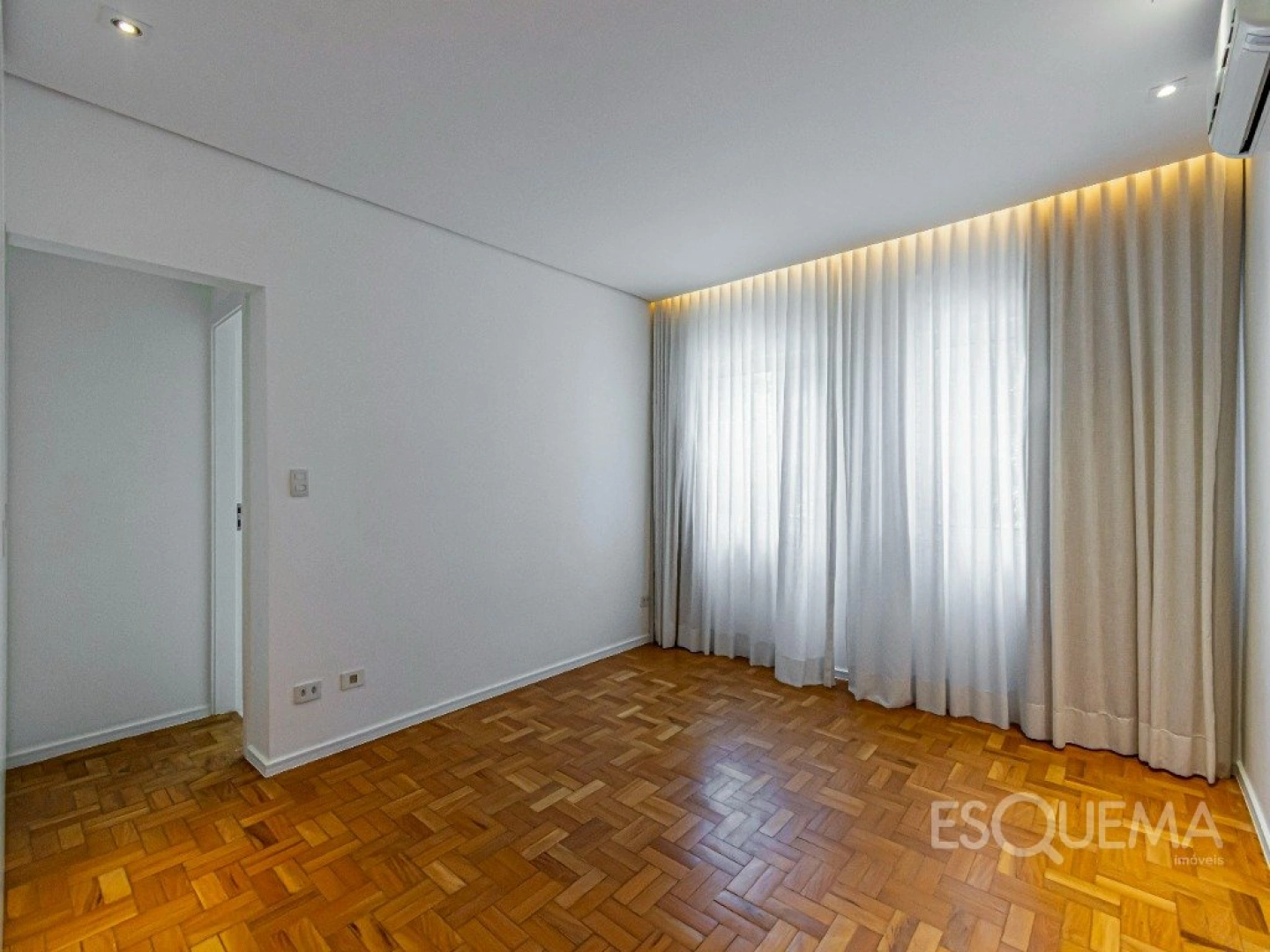 Apartamento reformado com 335 m² em localização privilegiada no Jardim Paulista - Imagem 7