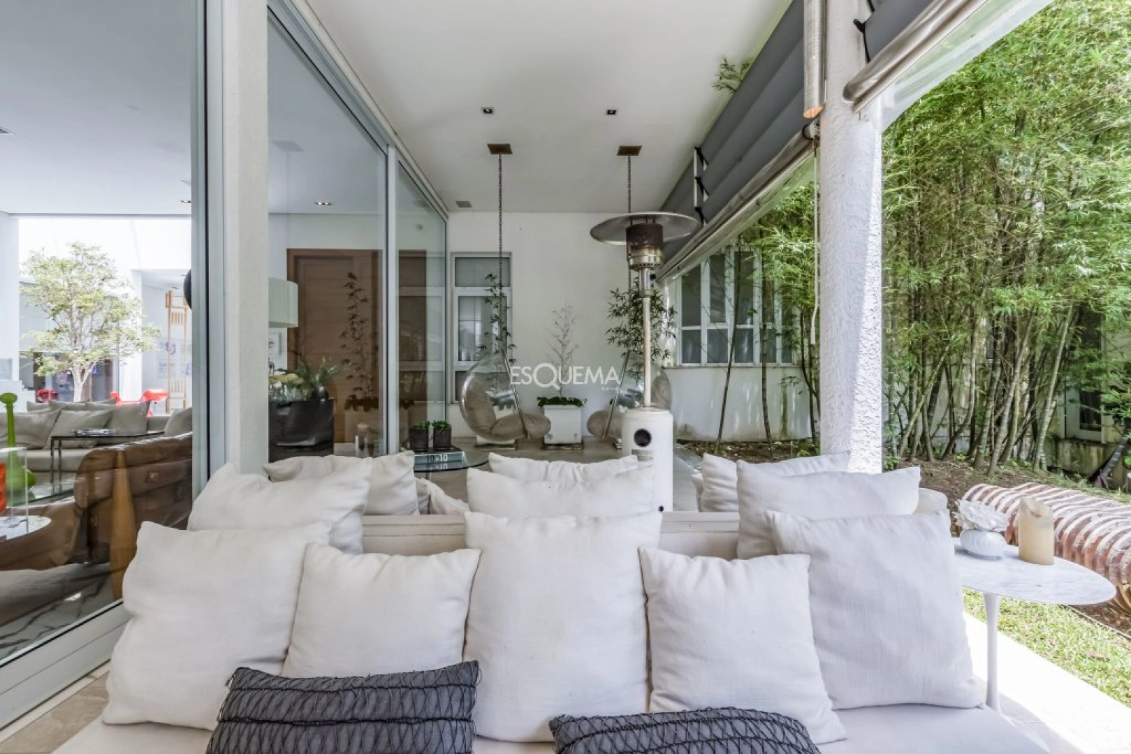 Casa em terreno com 3.000m2 em condomínio fechado - Imagem 12