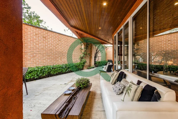 Casa em condomínio fechado