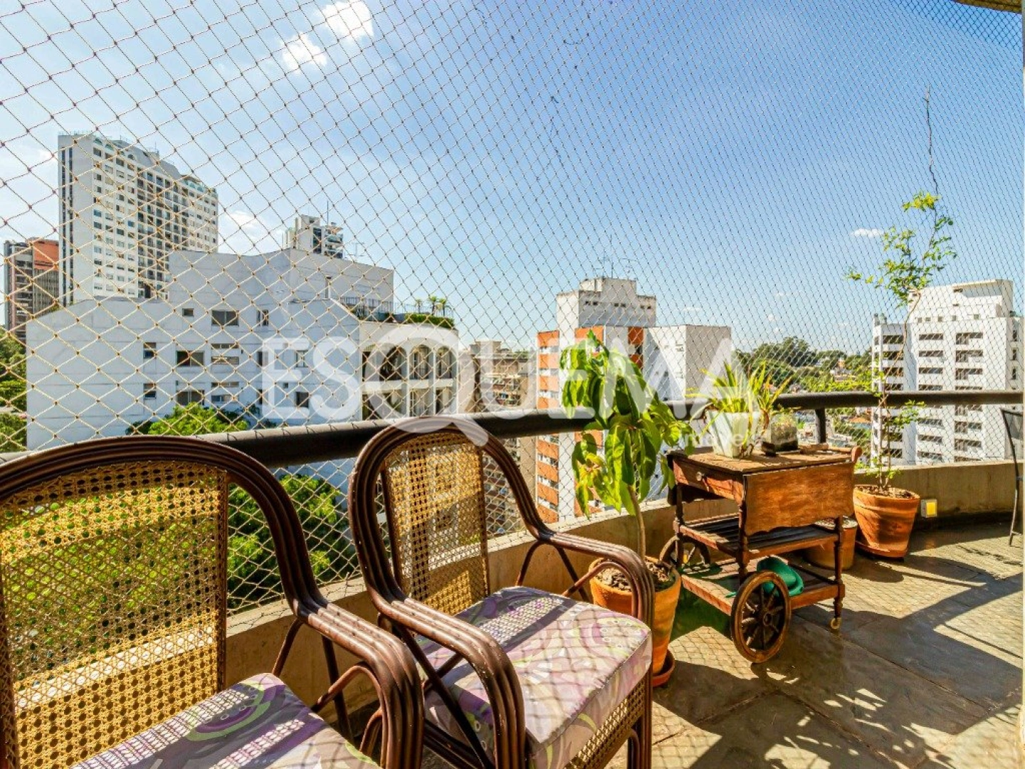 Apartamento reformado em prédio assinado por Ruy Ohtake - Imagem 13