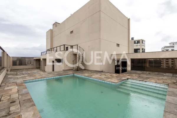 Cobertura duplex ampla no Real Parque