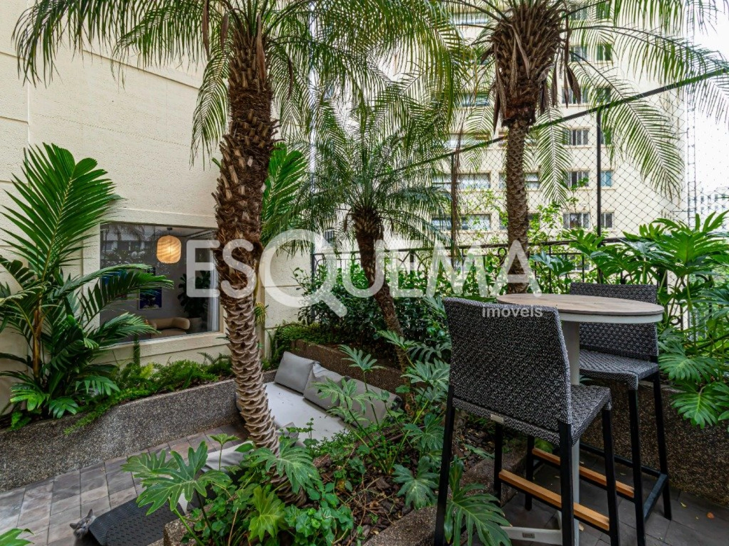 Apartamento reformado com projeto de Kiko Salomão no Jardim Paulista - Imagem 1
