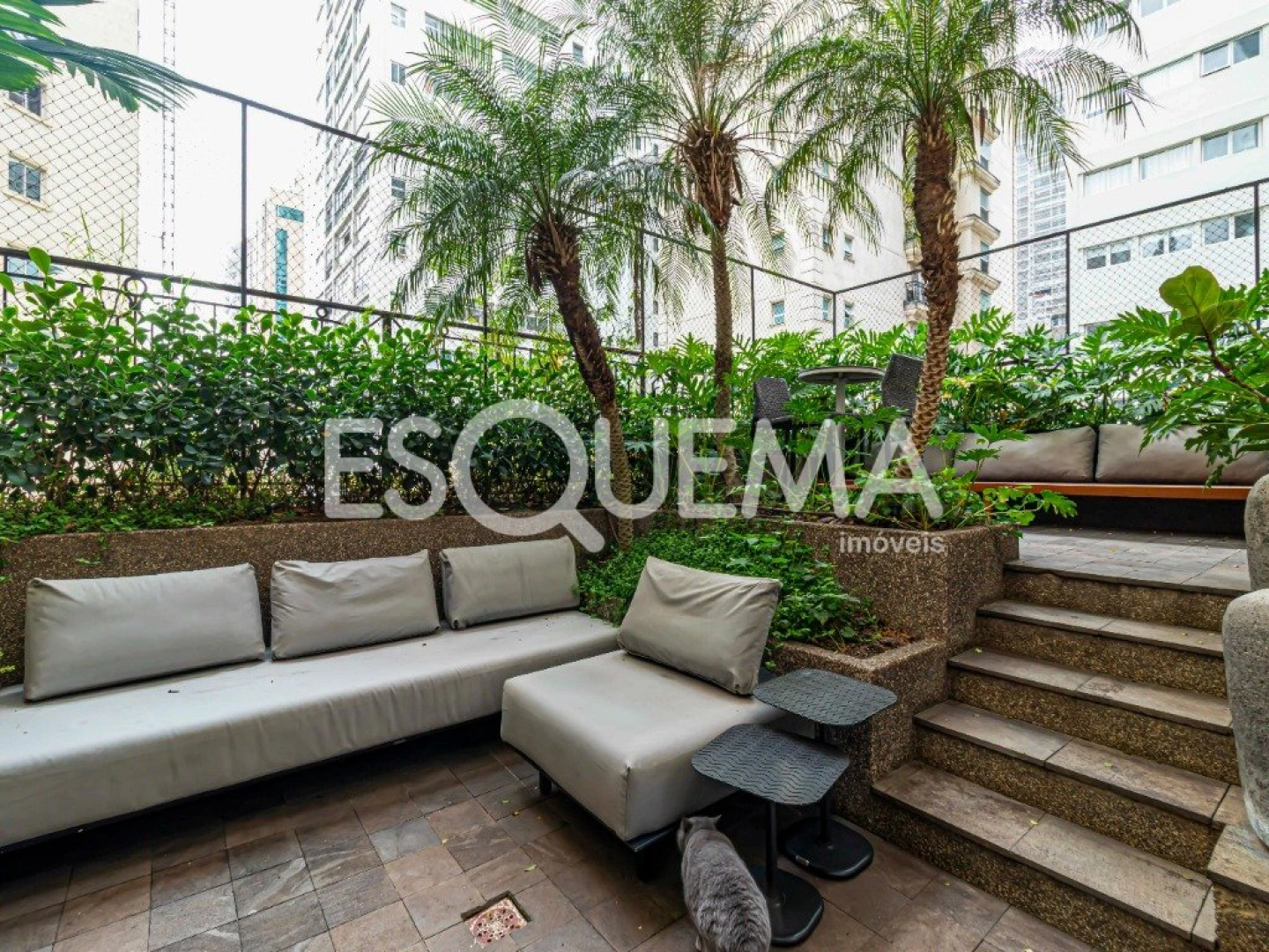 Apartamento reformado com projeto de Kiko Salomão no Jardim Paulista - Imagem 2