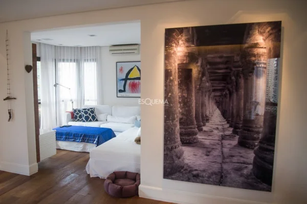 Apartamento reformado próximo à Avenida Faria Lima.