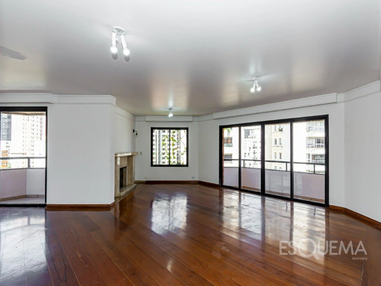 Apartamento amplo em rua tranquila no Itaim Bibi - Imagem 1