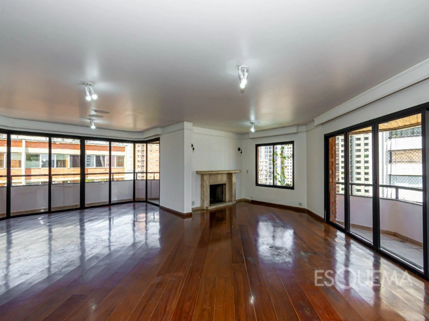 Apartamento amplo em rua tranquila no Itaim Bibi - Imagem 2