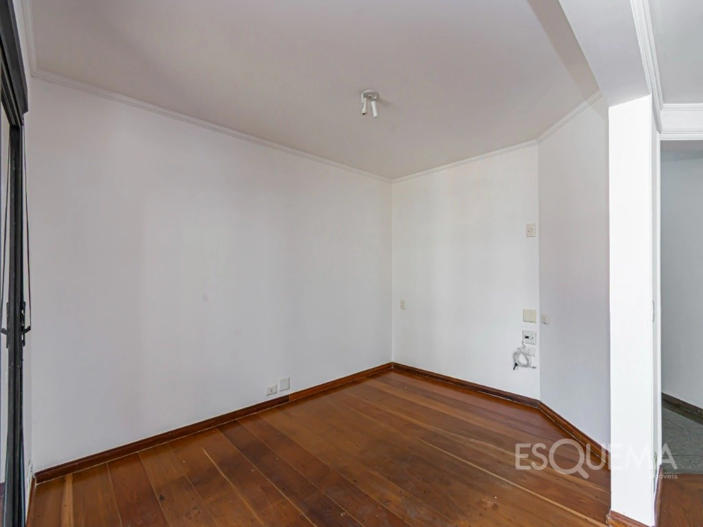 Apartamento amplo em rua tranquila no Itaim Bibi - Imagem 7