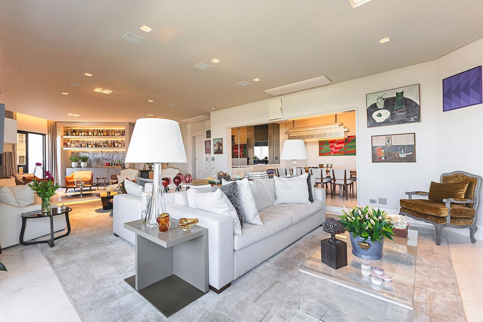 Apartamento reformado e com varanda - Imagem 4