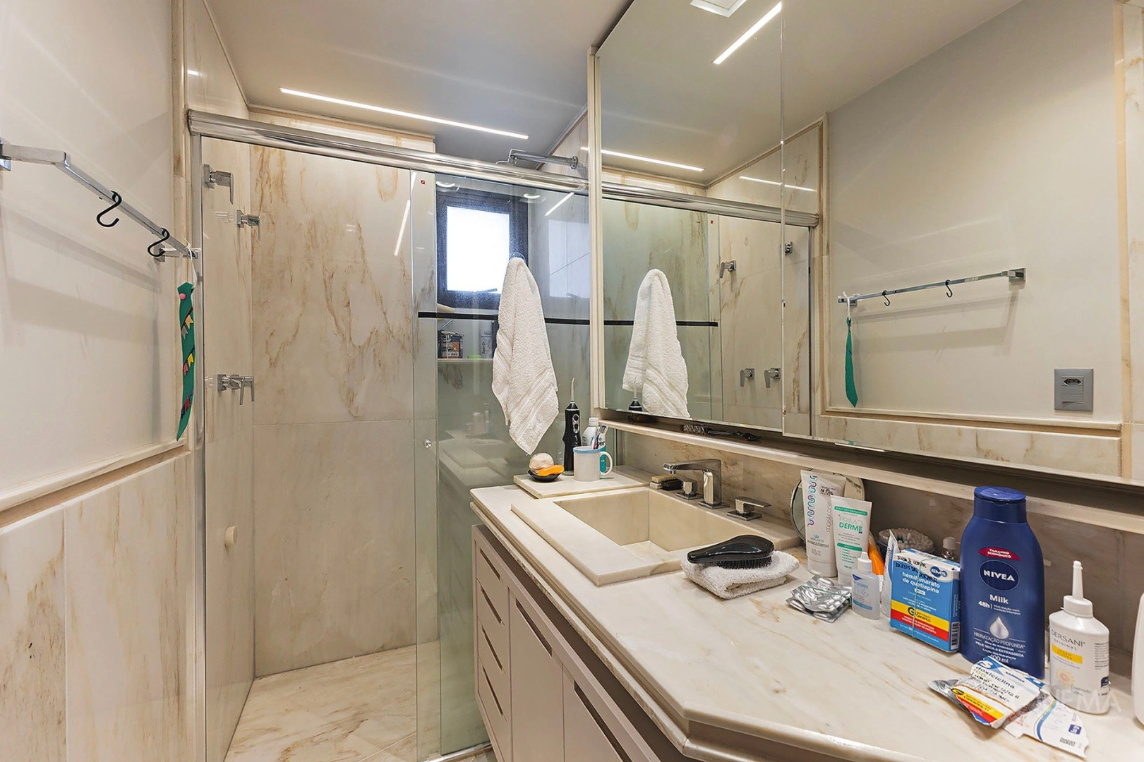 Apartamento reformado e com varanda - Imagem 9