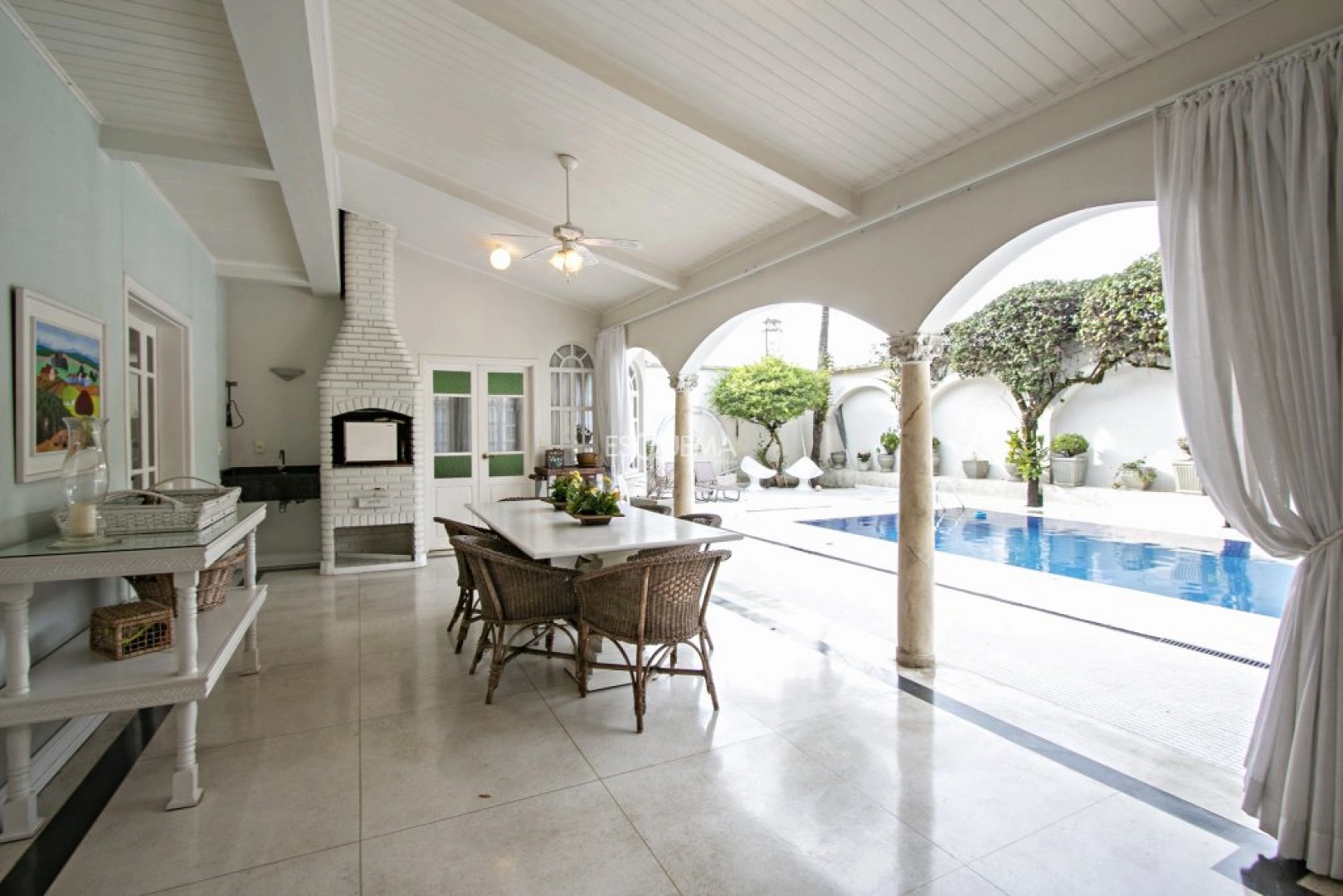Casa em rua fechada na Cidade Jardim - Imagem 5