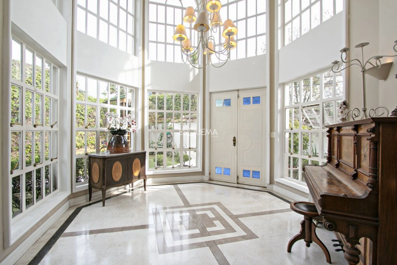 Casa em rua fechada na Cidade Jardim - Imagem 8