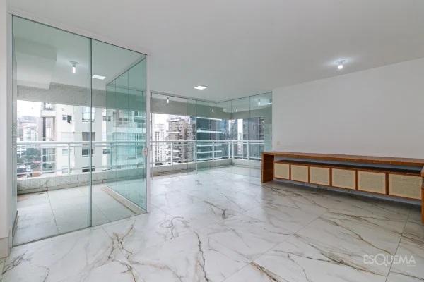 Apartamento pronto para morar entre o Ibirapuera e o Parque do Povo