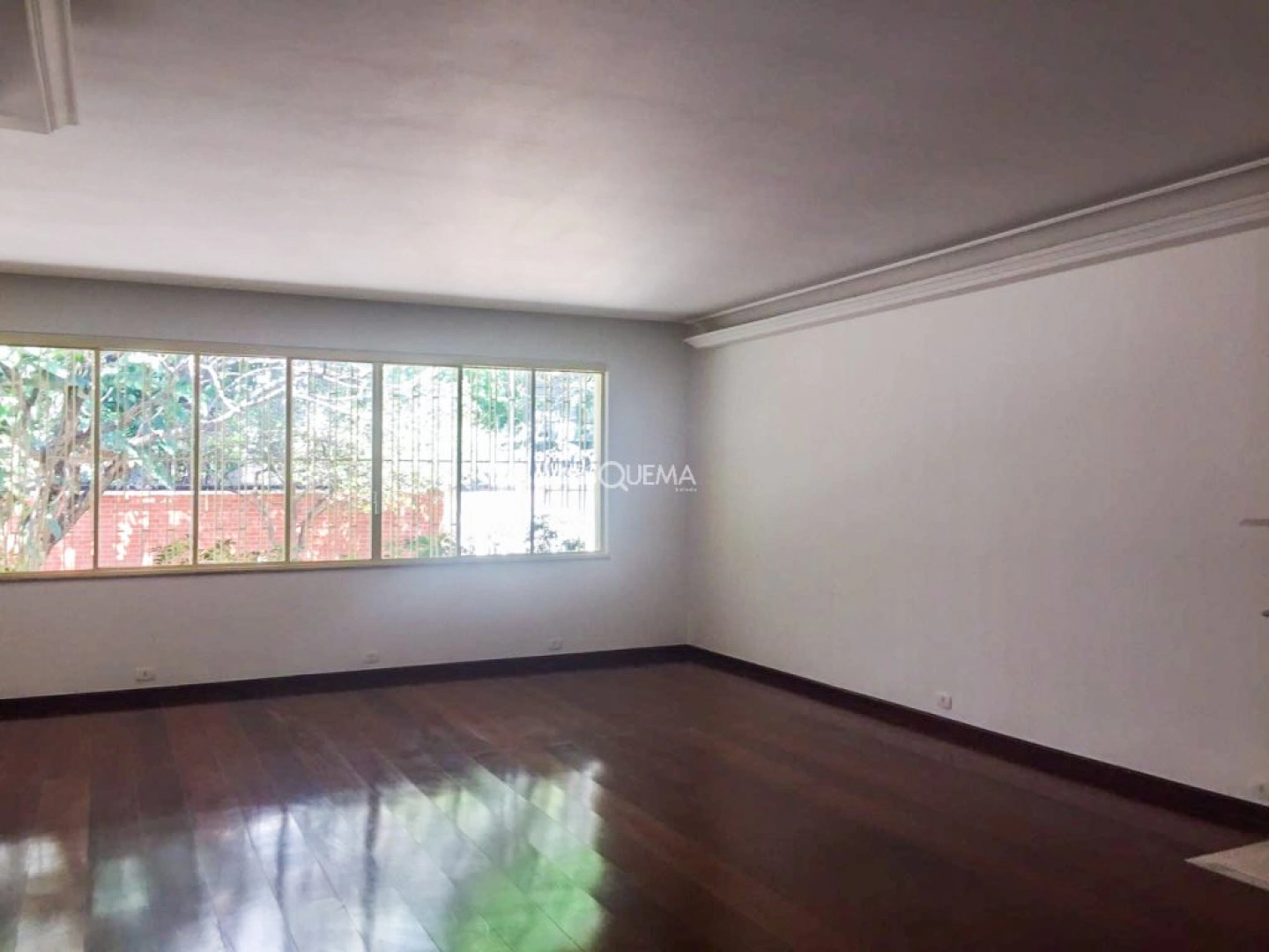 Casa comercial em localização privilegiada - Imagem 1