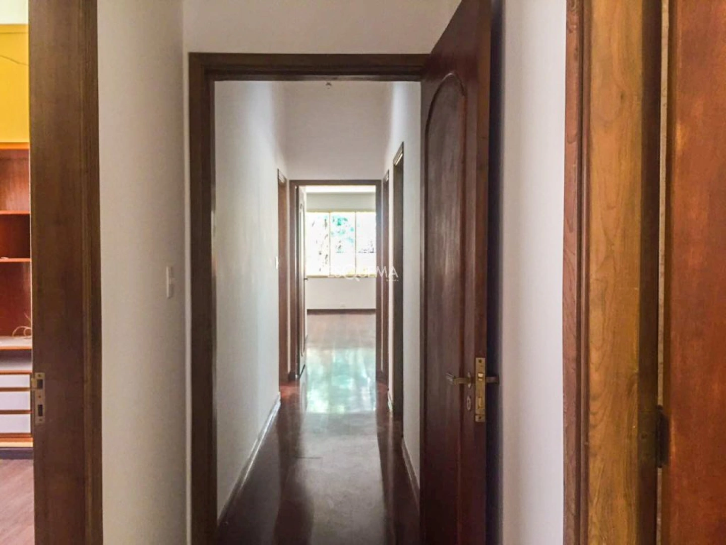 Casa comercial em localização privilegiada - Imagem 3