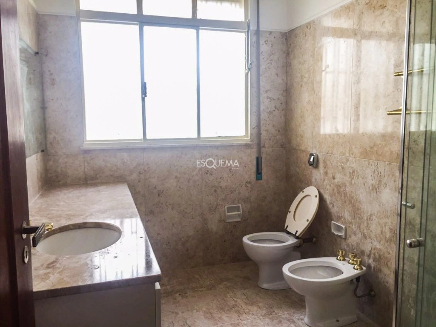 Casa comercial em localização privilegiada - Imagem 9