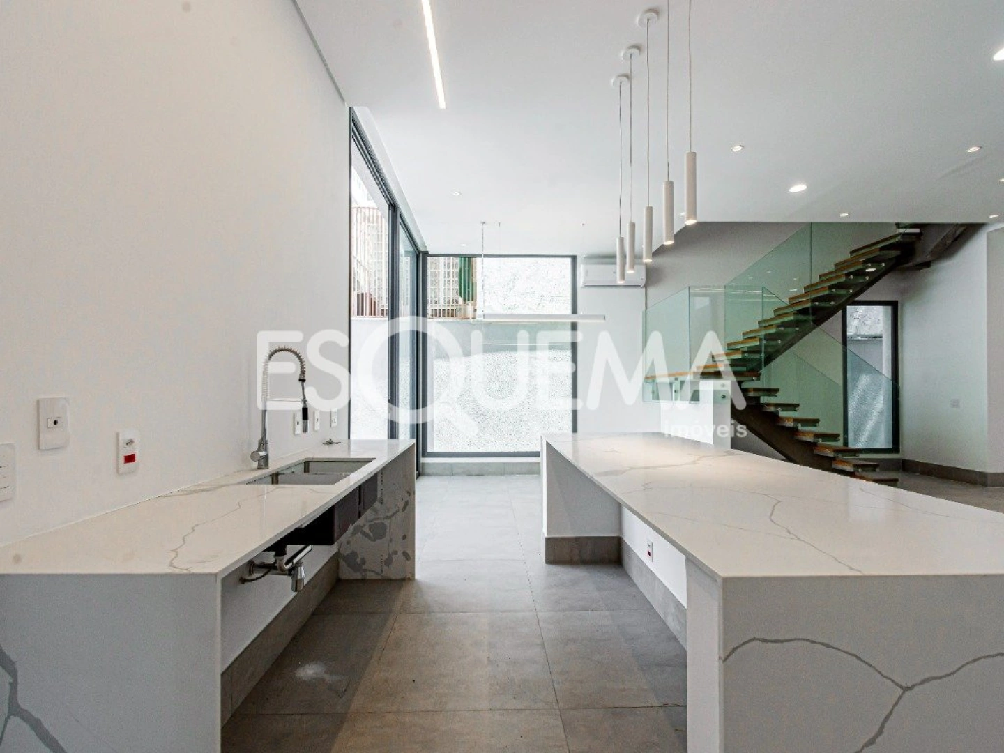 Casa nova com projeto moderno - Imagem 10