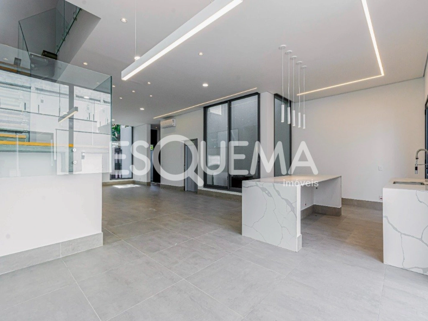 Casa nova com projeto moderno - Imagem 9