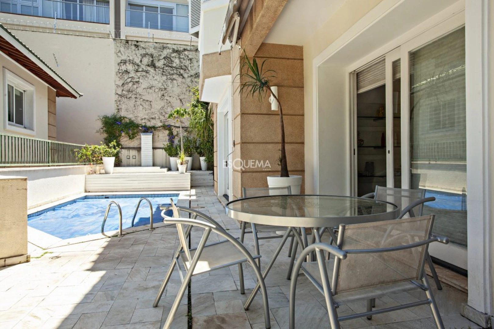 Casa com piscina em condomínio fechado Cidade Jardim - Imagem 4