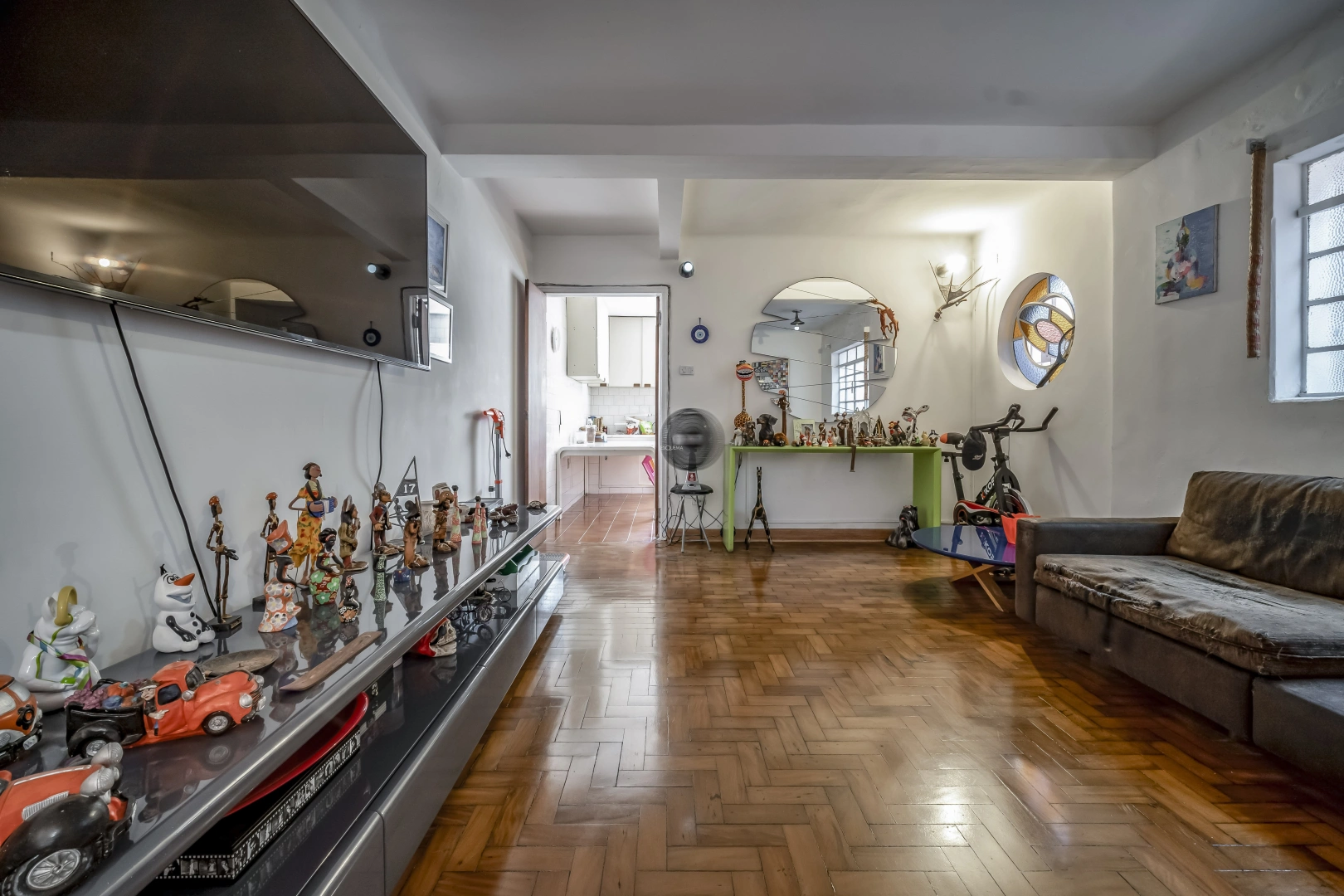 Casa para modernização em localização privilegiada - Imagem 3