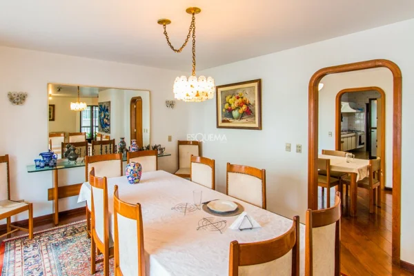 Apartamento amplo no Jardim Paulista