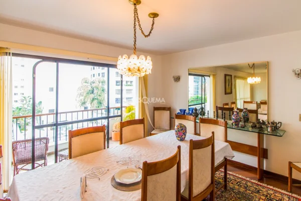 Apartamento amplo no Jardim Paulista