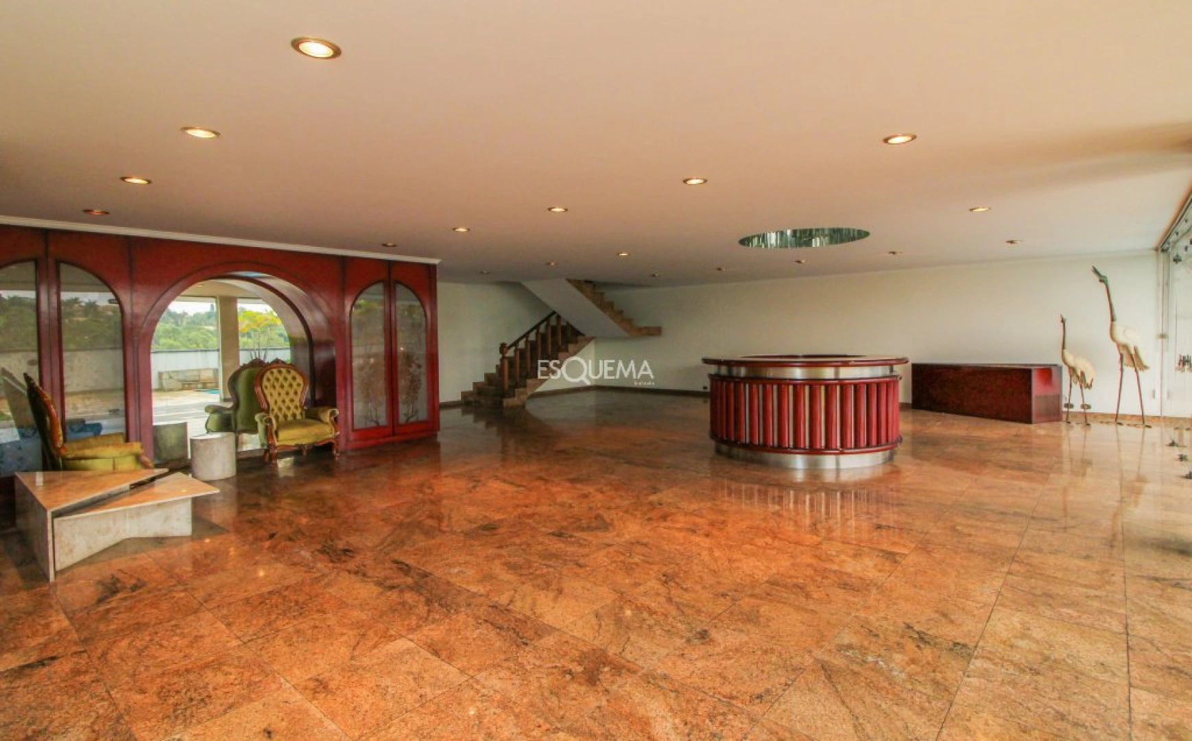 Casa em estilo clássico de alto padrão - Imagem 11