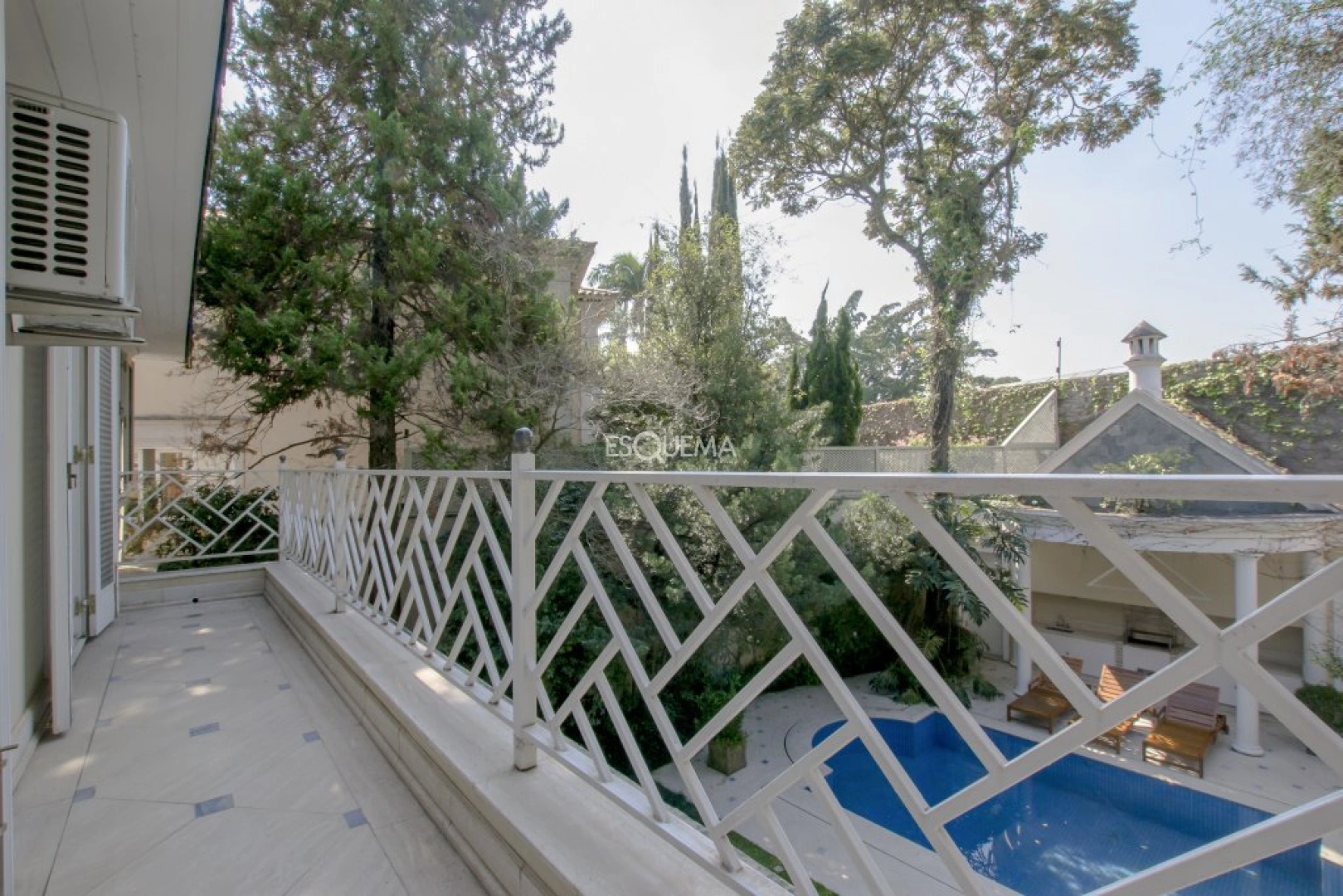 Casa com piscina no Cidade Jardim - Imagem 15