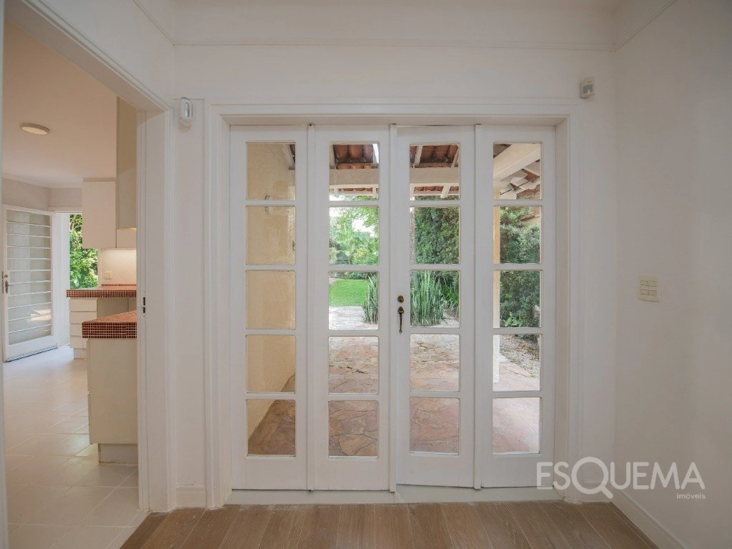 Casa para locação no Jardim Europa com amplo terreno - Imagem 15