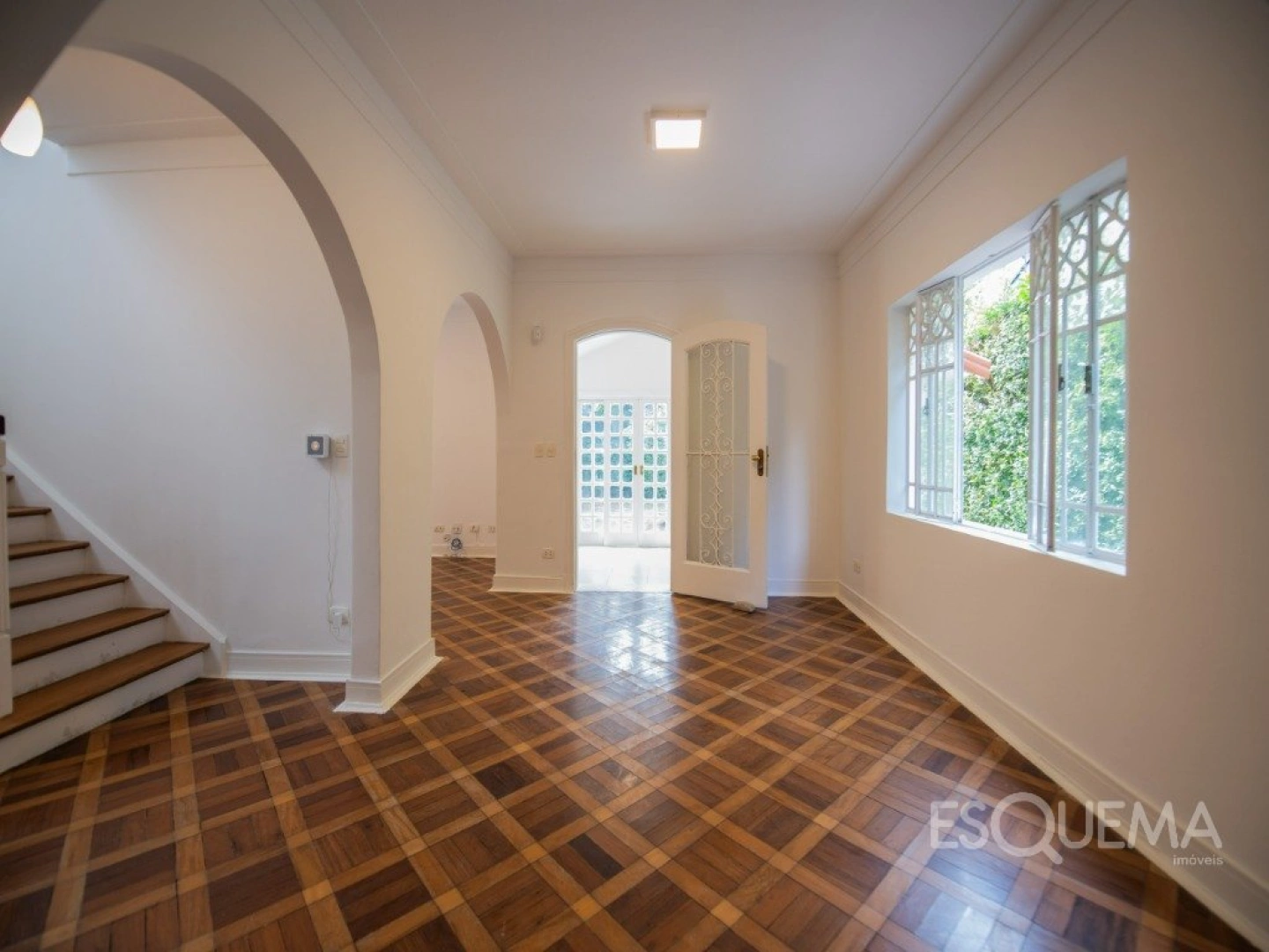Casa para locação no Jardim Europa com amplo terreno - Imagem 5