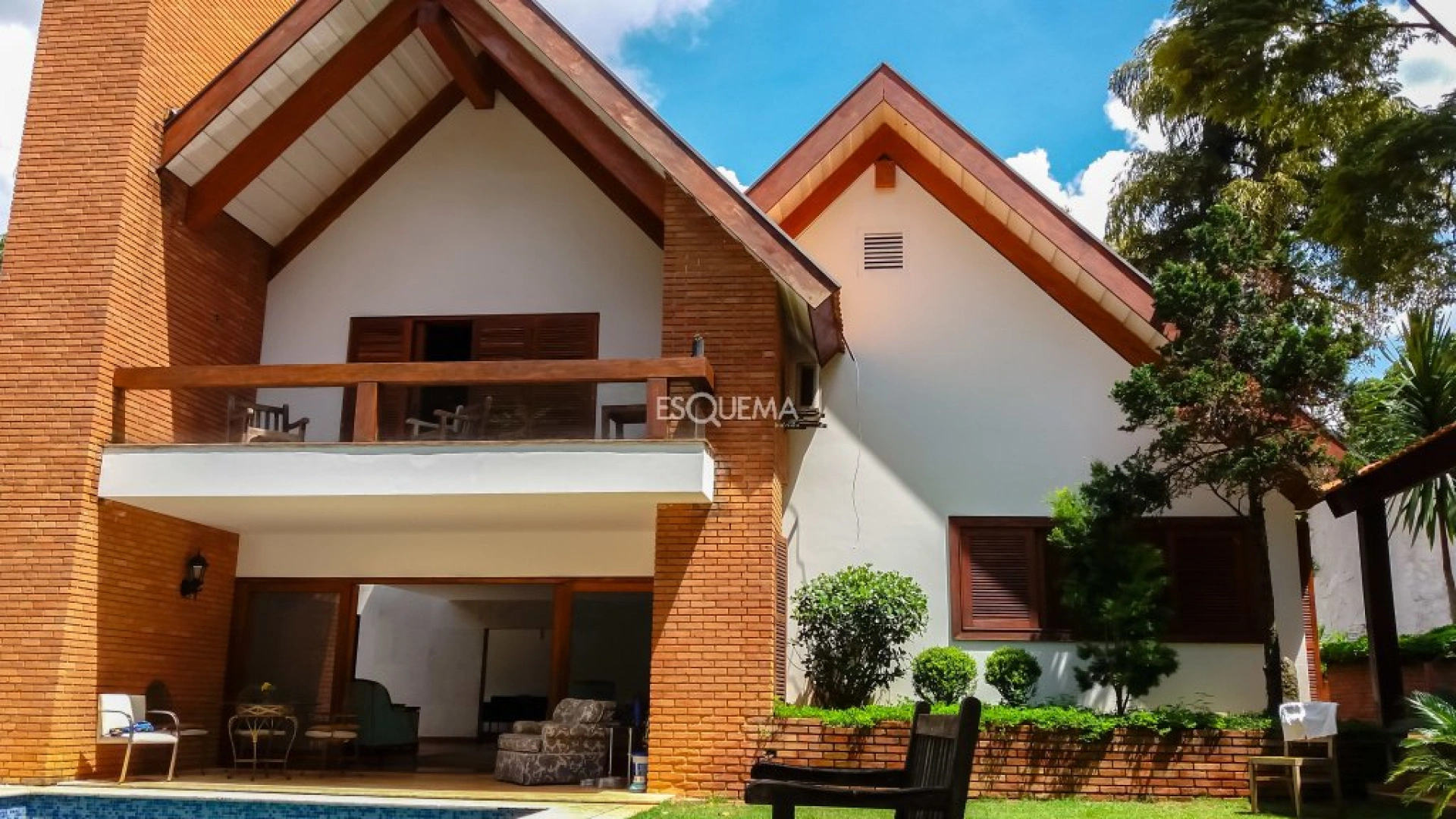 Casa com projeto de Marcos Tomanik - Imagem 1