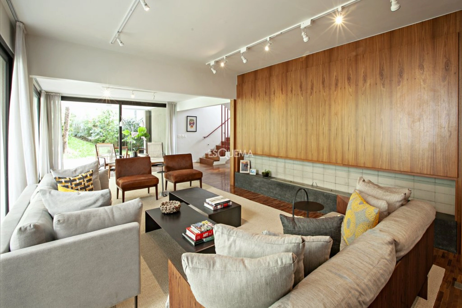 Casa com projeto moderno no Jardim Guedala - Imagem 8