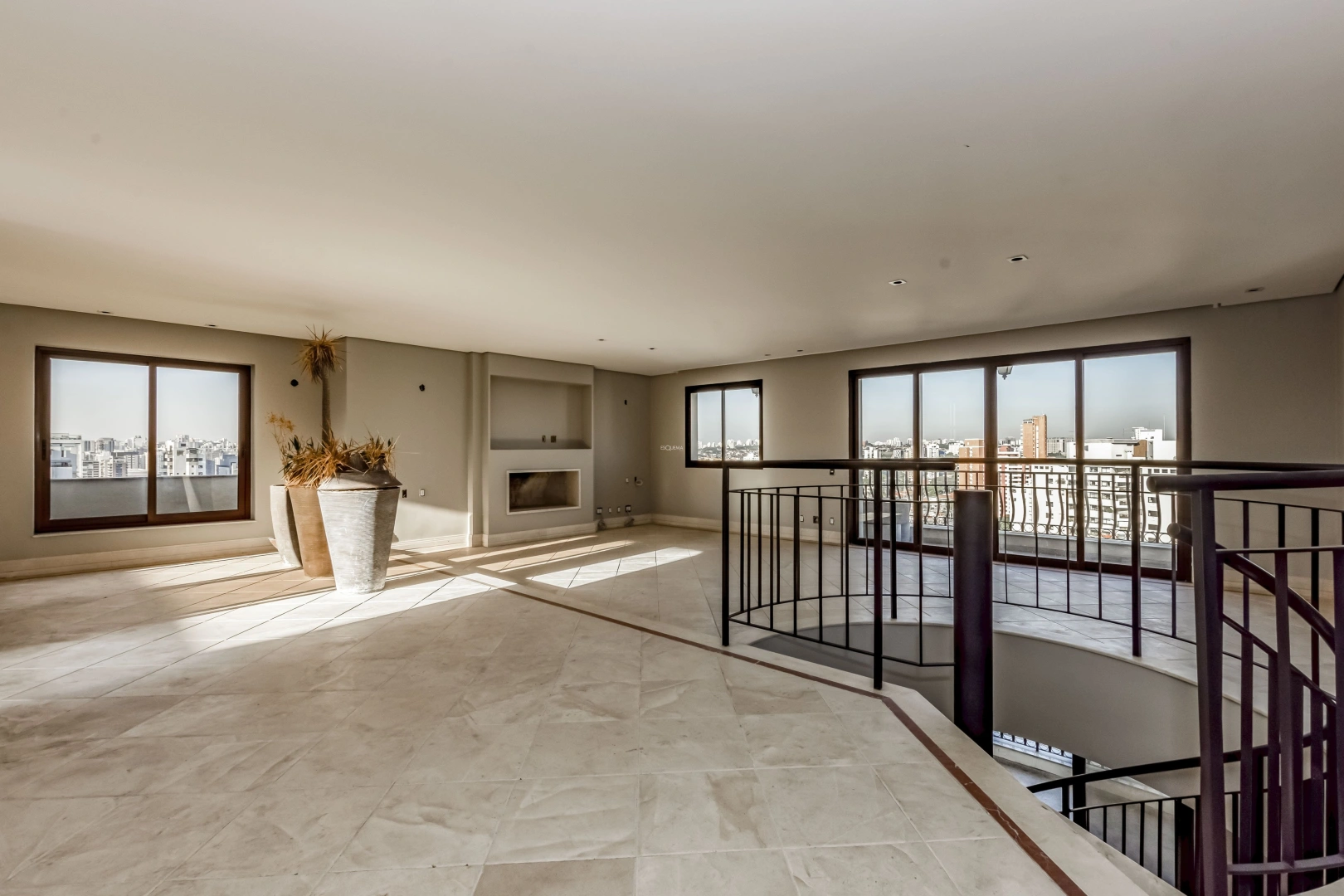 Cobertura duplex em localização privilegiada - Imagem 11