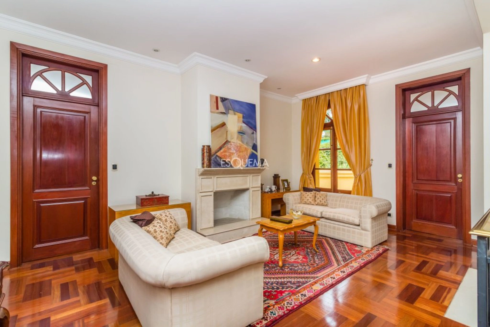 Casa em rua fechada com portão blindado. - Imagem 11