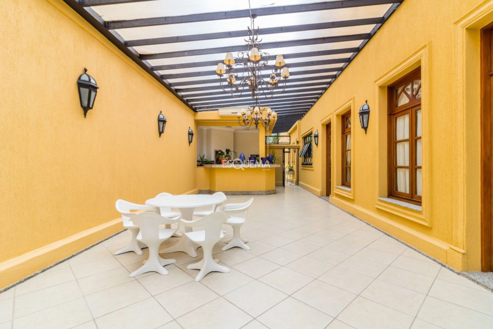 Casa em rua fechada com portão blindado. - Imagem 15